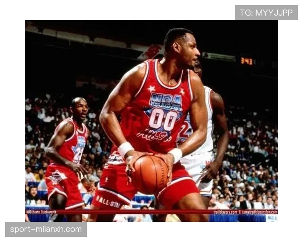 奥拉朱旺内线单打效率领先德雷克斯勒，成为火箭攻防核心